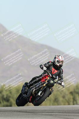 media/Dec-01-2025-Moto Forza (Mon) [[2daa91e15f]]/2-Intermediate Group/Session 2 Turn 9 Entry/